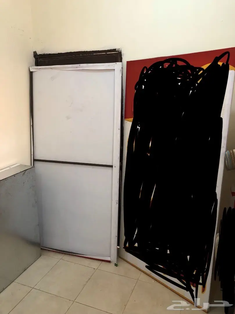 لوحة محل جديده مع طفاية حريق للبيع  (image 2)