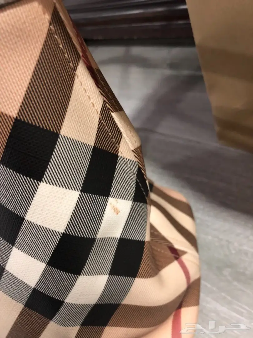 شنطة بيربيري اصلية مستخدمة (image 3)