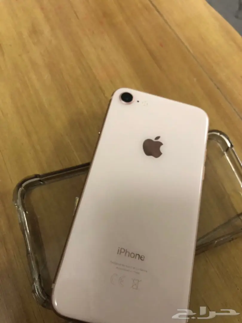 iPhone 8 للبيع 
