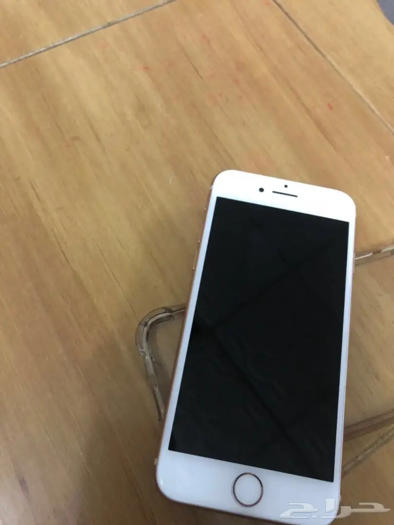 iPhone 8 للبيع  (image 4)