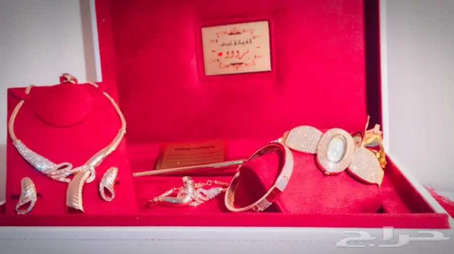 طقم الهديه الفاخر 2018 فخم بكل مكوناته شاهد  (image 2)