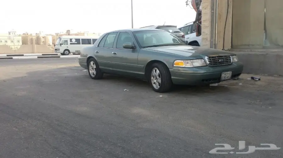 للبيع فورد فاكتوريا سعودي 2006