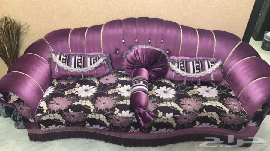 للبيع طقم كنب كلاسيكي نظيف اللون موف - الطائف (image 2)