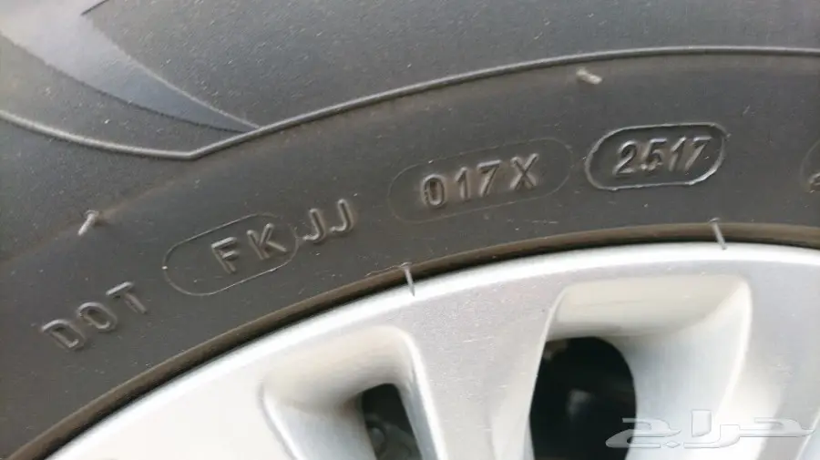 كفرات ميشلان 235 - 55 - R17 شبه جديده للبيع (image 6)