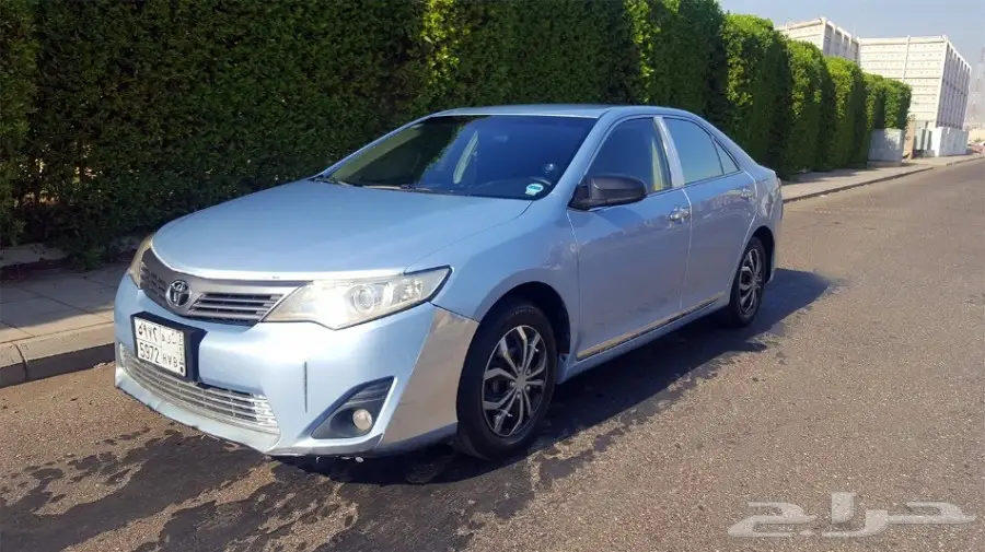 تويوتا كامري 2012 للبيع