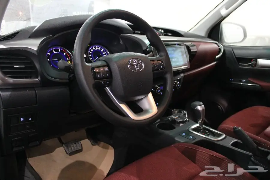 هايلوكس . 2018 . 4x4 . ديزل . تيربو . اقل سعر (image 3)