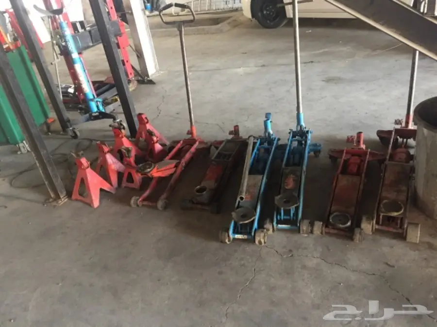 مركز صيانة سيارات للتقبيل او بيع المعدات (image 7)