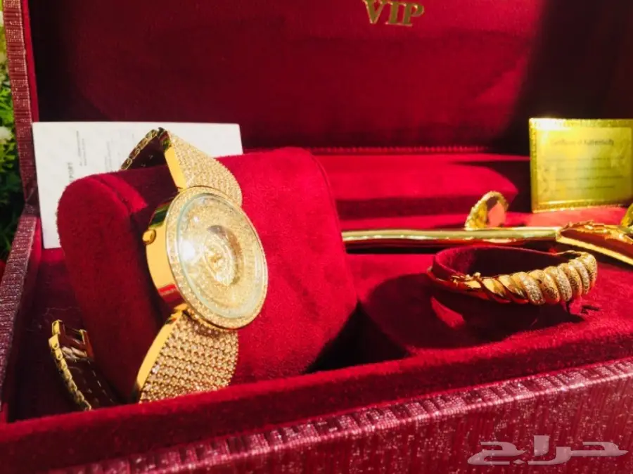 عرض خاص هدية تجمل بمكونات أجمل وسعر مخفض (image 2)