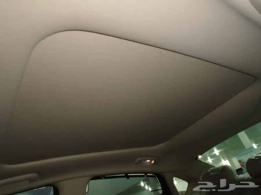 هيونداى ازيرا نص فل  موديل 2018  (image 8)