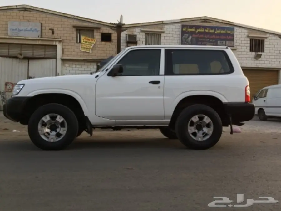 للبيع سفاري ربع 2004 (image 8)