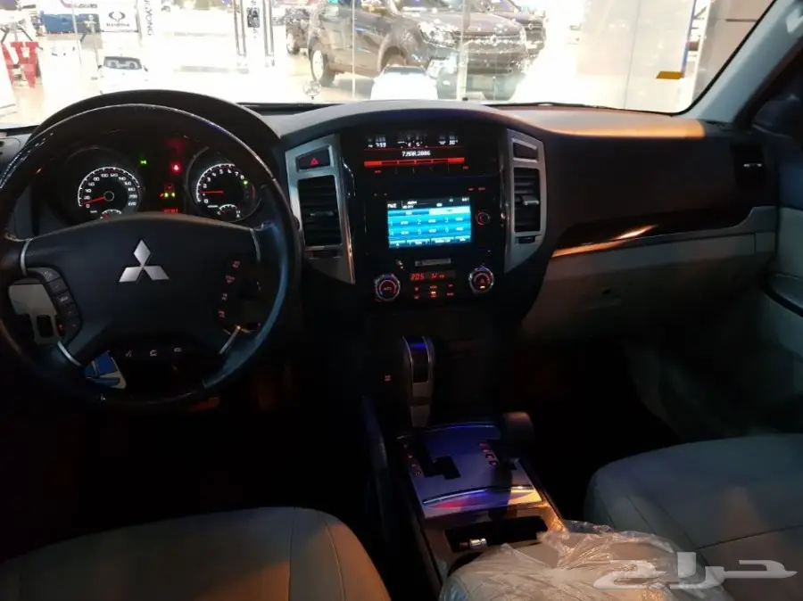 باجيرو مستخدم نظيف 2016 (image 8)