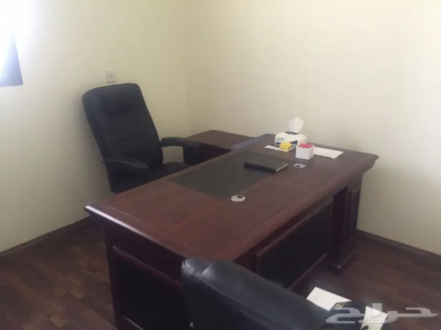 مكتب لون بني للبيع  (image 3)