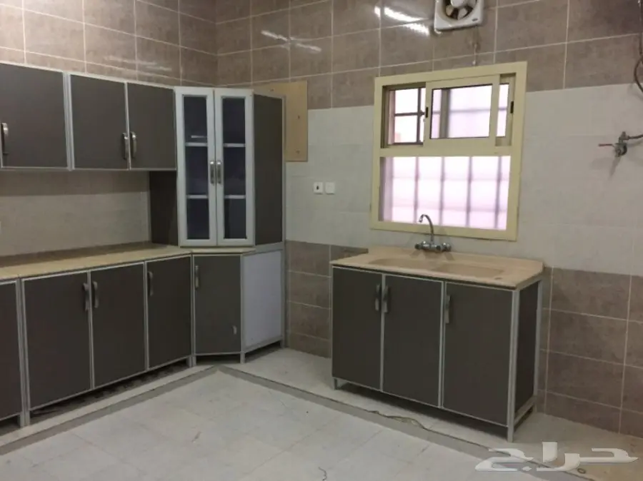 أثاث للبيع (image 2)