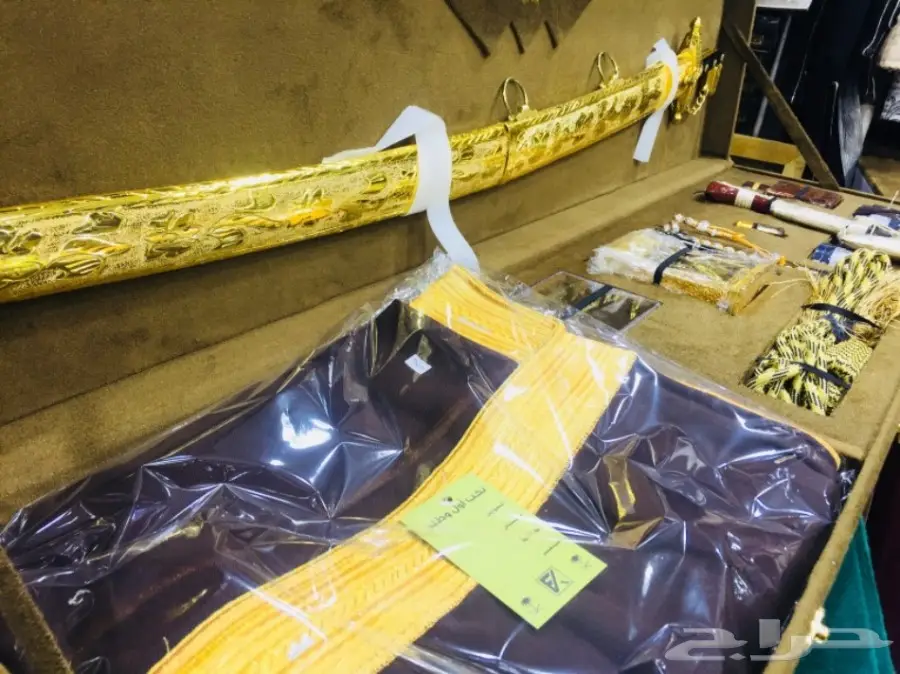 طقم هدية يجمل بسعر أجمل الكميه محدوده  (image 17)