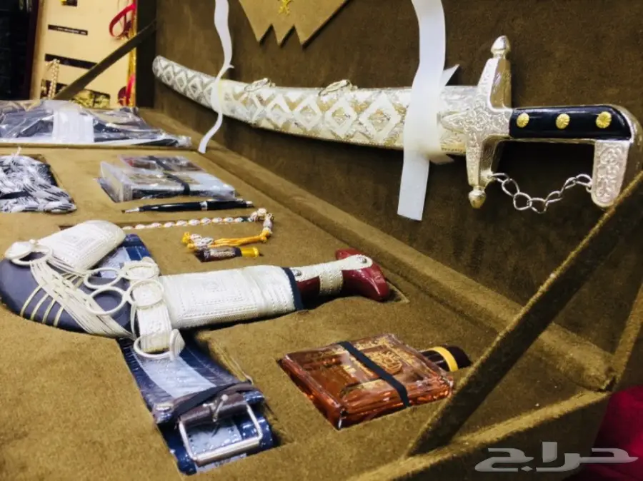 طقم هدية يجمل بسعر أجمل الكميه محدوده  (image 20)