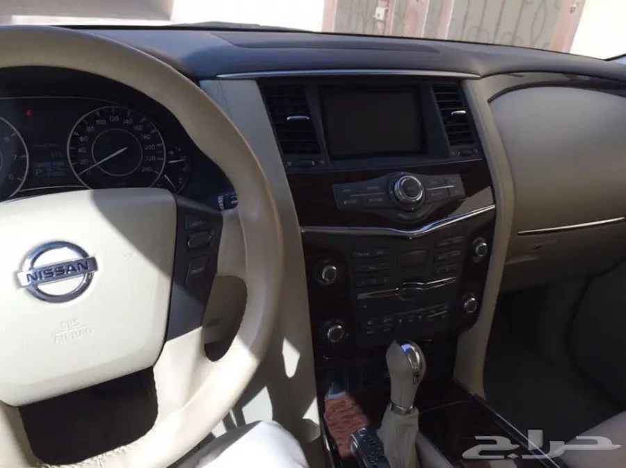 للبيع جيب نيسان بترول 2015  (image 8)