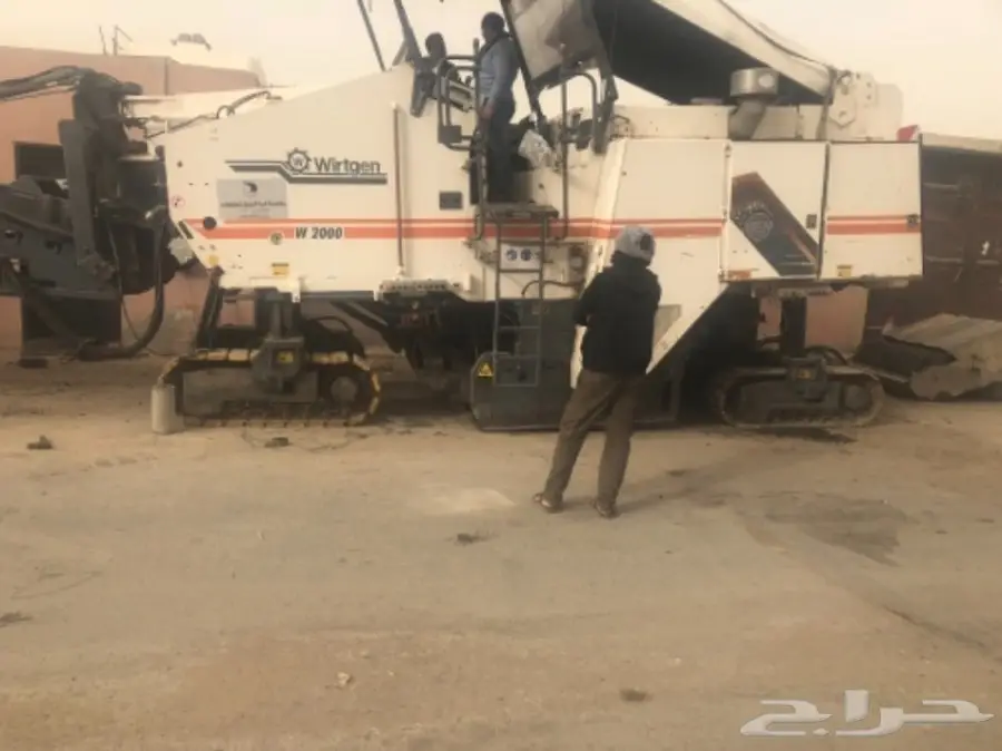 كشاطة اسفلت للبيع على موديل 2002 (image 2)