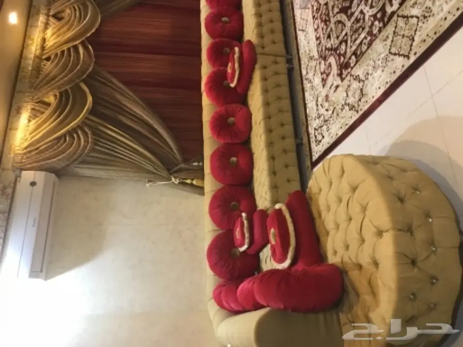 اثاث شبه جديد