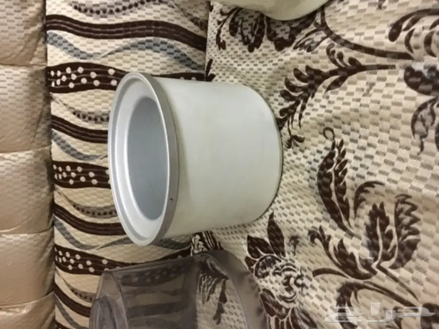 ماكينة لصناعة الايسكريم ايطالية 120 ريال فقط (image 1)