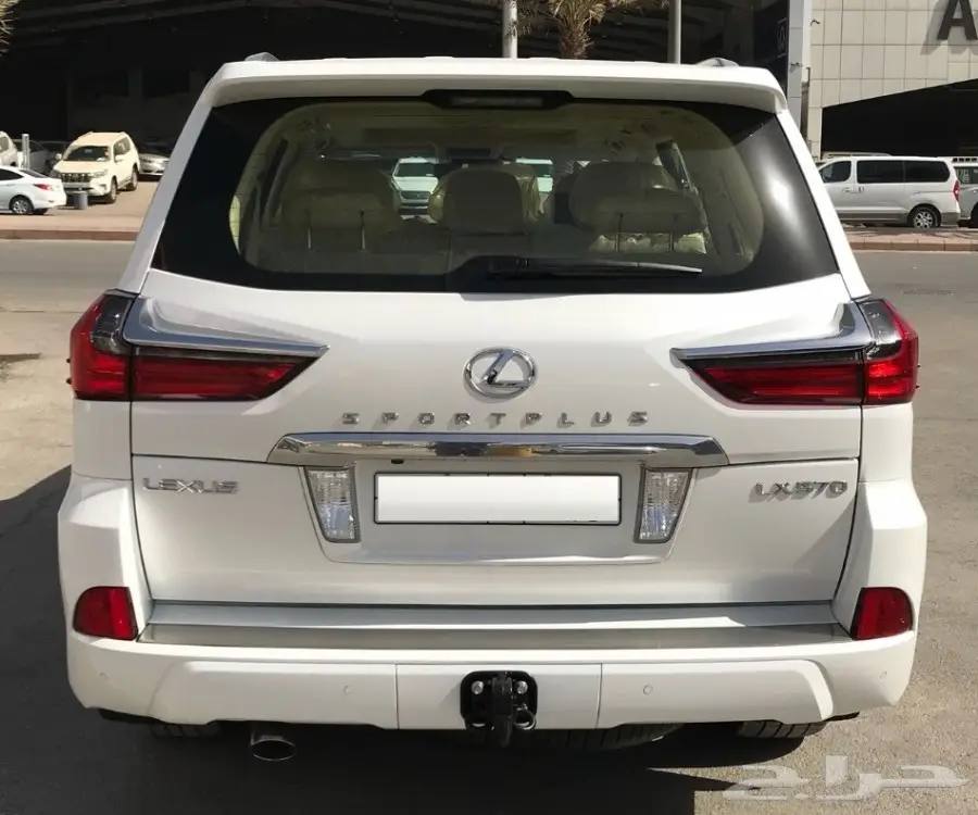 لكزس LX 570 موديل 2017 ابيض (image 3)
