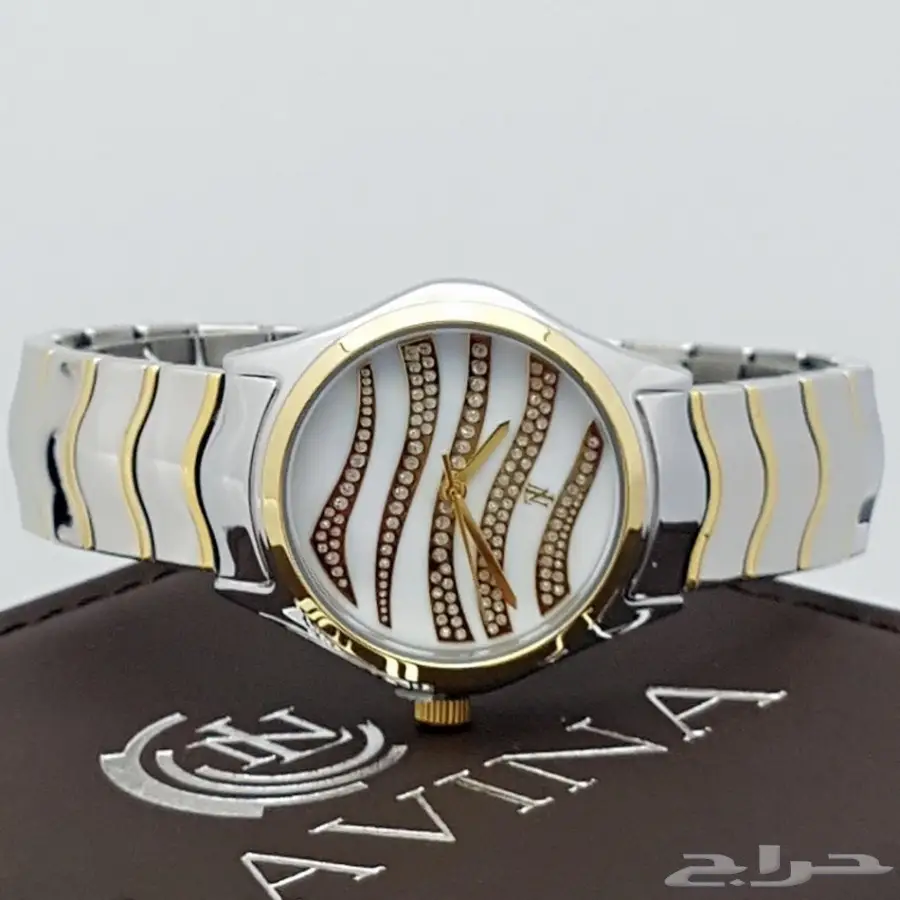 ساعة ضد الماء وتغير اللون ضمان سنه  (image 1)