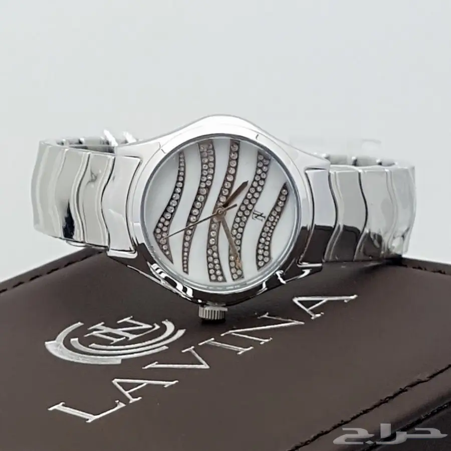 ساعة ضد الماء وتغير اللون ضمان سنه  (image 2)