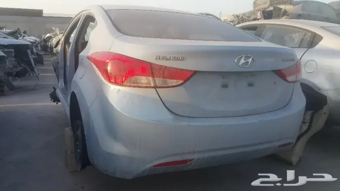 هونداي مصدومة تشليح ((قطع غيار فقط)) 2