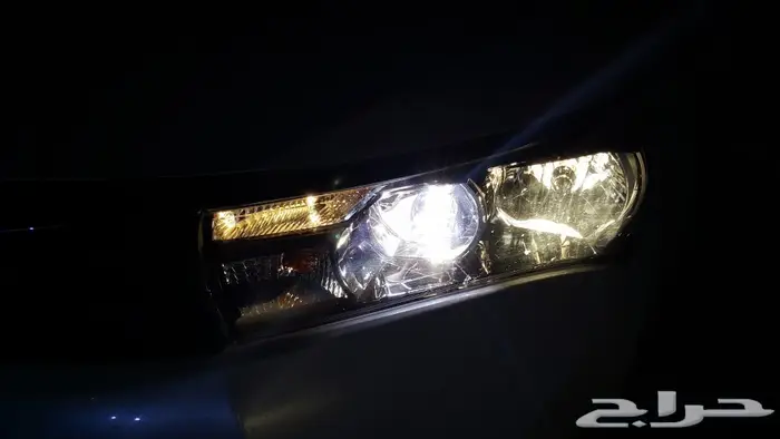 زنون شازرام على كورولا 2015 عالي 0