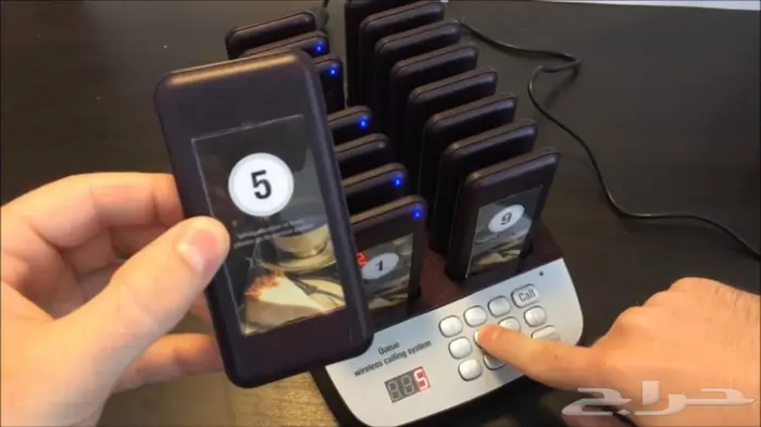 صفوف و انتظار و بيجر و مناداة لاسلكي للمطاعم 7