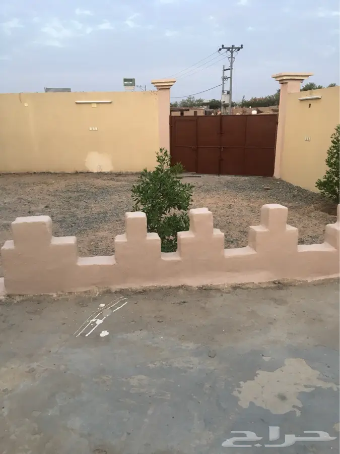 استراحة للبيع في السيل الصغير بعد مفرق ذوي حجي 8