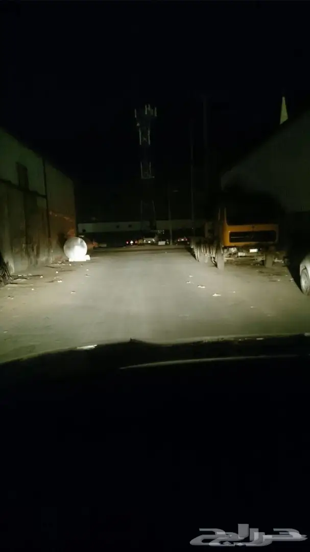 زنون شازرام على 2014 سكويا عالي 1