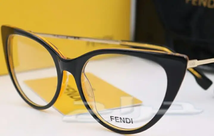 نظارات طبيه و شمسيه و اساور رجاليه ماركات (image 77)