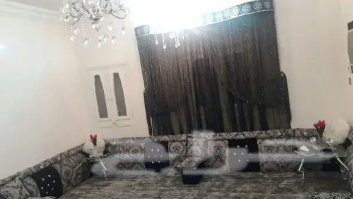 طقم مساند ستارة فرشةفي حالة ممتازة للبيع (image 2)