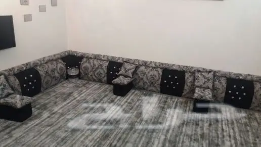 طقم مساند ستارة فرشةفي حالة ممتازة للبيع (image 1)
