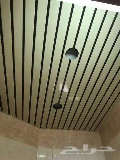 معلم ديكورات (يمني) 