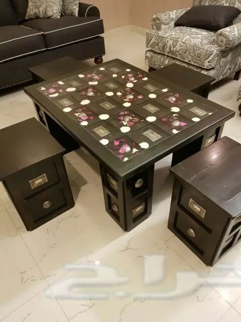 طاولة أكل ماليزية عدد ثماني كراسي جميلة للبيع (image 5)