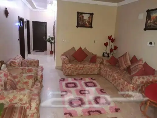 عفش  بيت  للبيع  (image 2)