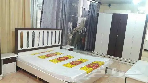 غرف نوم جديده الوان مختلفه السعر1300ريال  (image 3)