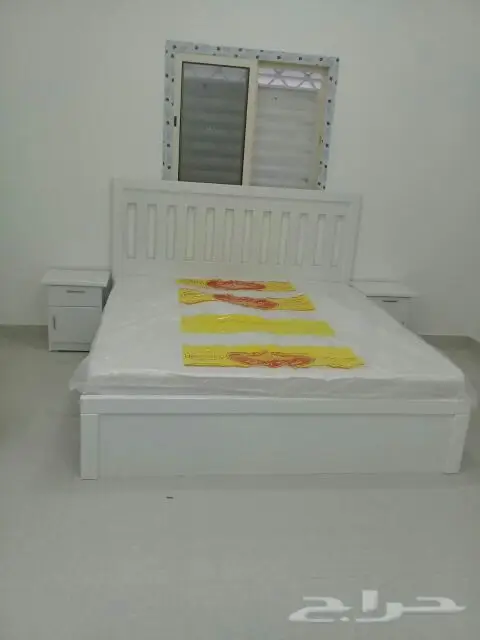غرف نوم جديده الوان مختلفه السعر  1300ريال (image 1)