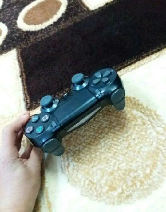 يد سوني 4