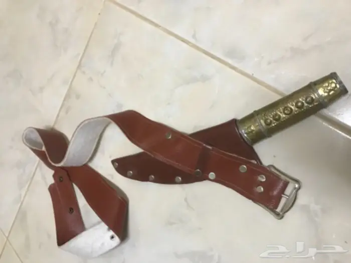 سكين قديم مع محزم  1