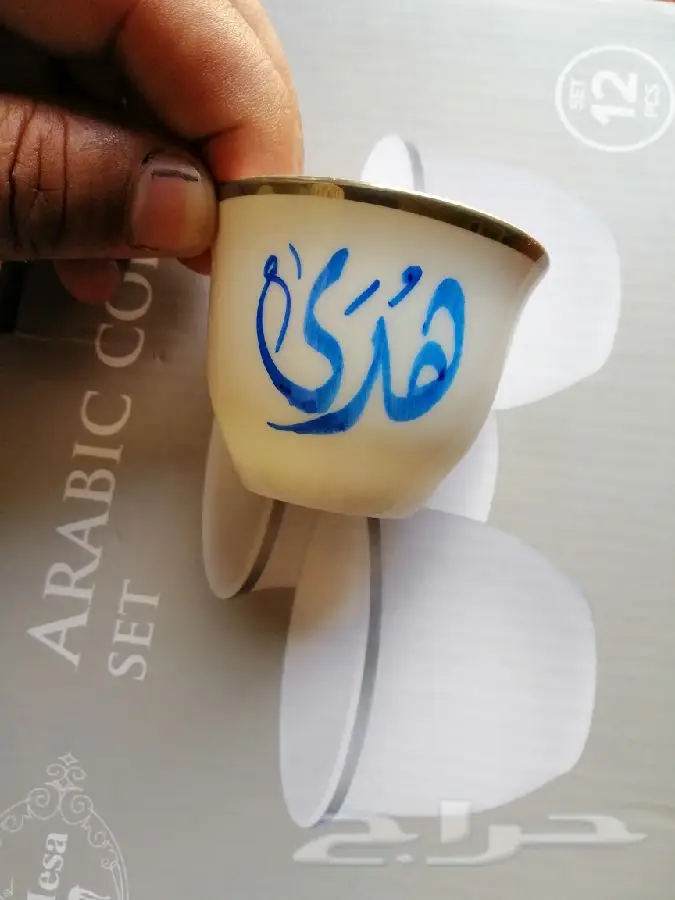 خطاط حسام -كتابة ع أي شي تبيه -دورات تعليم خط 10