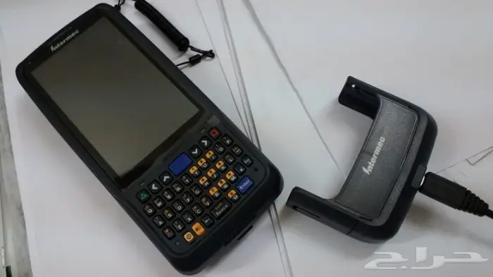 للبيع جهاز كمبيوتر موبايل  نوع انترميك -  Int 0