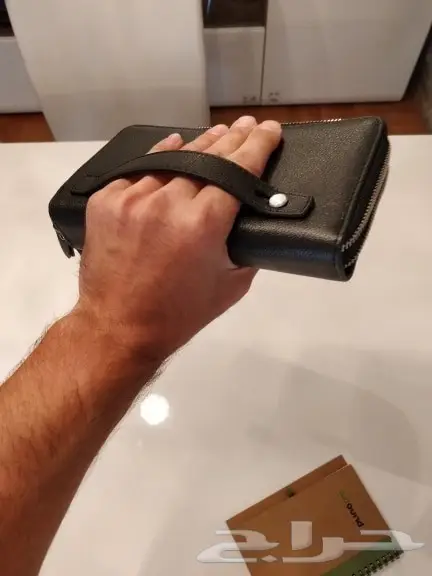 محفظة جلد فاخرة سحابين 10