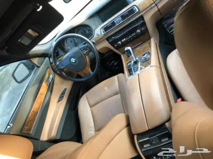 740 bmw للبيع قطع غيار فقط 2011 2
