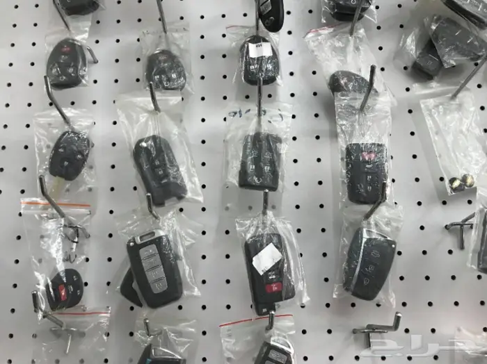 برمجة ريموتات بصمة وفتح سيارات وشقق  3