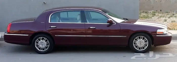 تاون كار 2007 سعودي لارج نظيف جدا . ممشى قليل 6