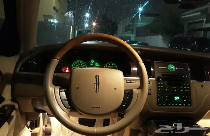 تاون كار 2007 سعودي لارج نظيف جدا . ممشى قليل 19