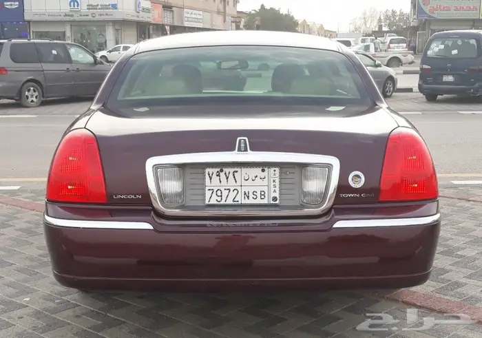 تاون كار 2007 سعودي لارج نظيف جدا . ممشى قليل 8