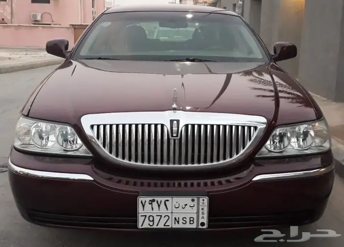 تاون كار 2007 سعودي لارج نظيف جدا . ممشى قليل 1